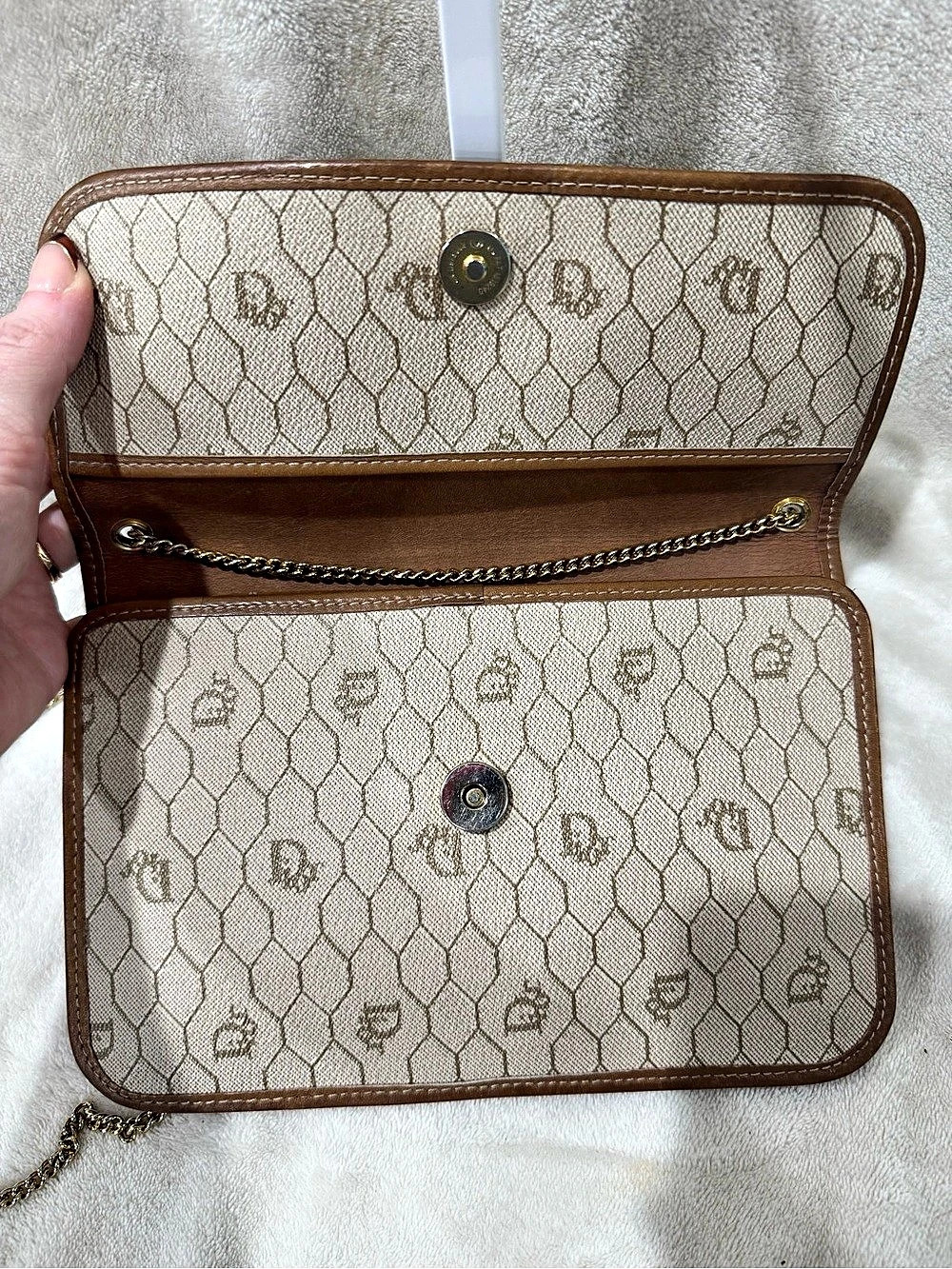 Vintage 1980’s Christian Dior Honeycomb Chain Shoulder Bag in Brown & Beige - Picture 10 of 13